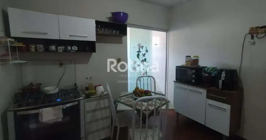 Casa à venda, 3 quartos, jardim das palmeiras - uberlândia/mg - rotina imobiliária