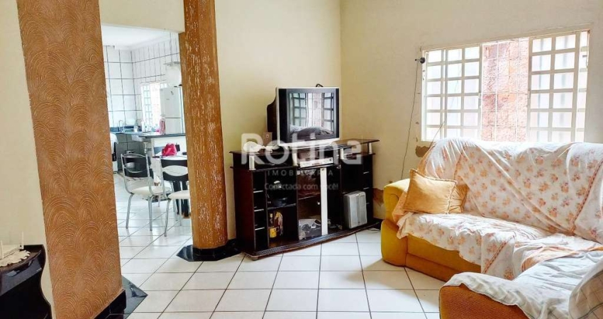 Casa à venda, 3 quartos, Chacaras Tubalina e Quartel - Uberlândia/MG - Rotina Imobiliária