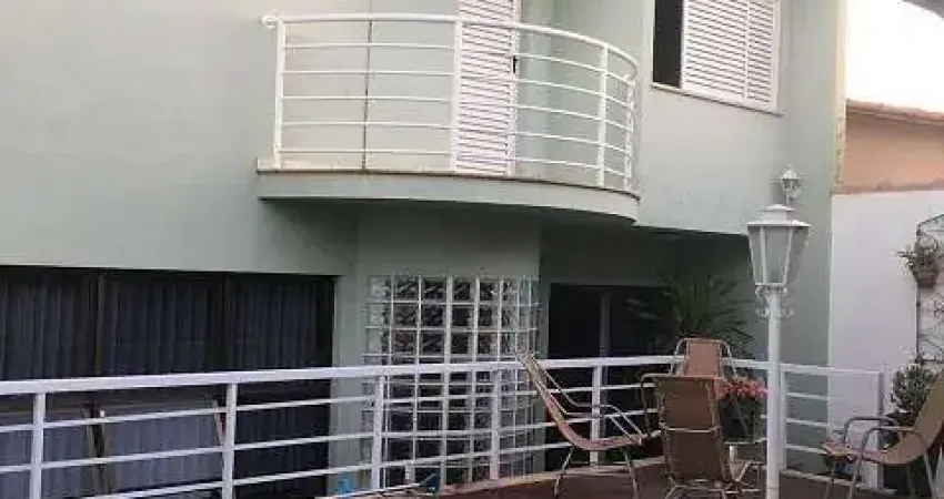 Casa com 5 quartos à venda na Rua Regina Moraes, --, Santa Luzia, Uberlândia