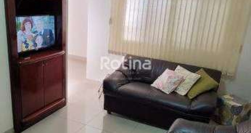Casa à venda, 3 quartos, Custódio Pereira - Uberlândia/MG - Rotina Imobiliária