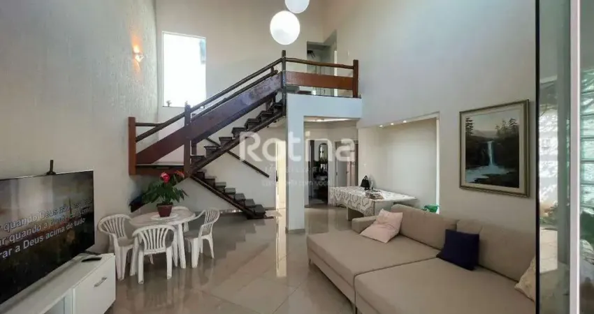 Casa à venda, 3 quartos, jardim holanda - uberlândia/mg - rotina imobiliária