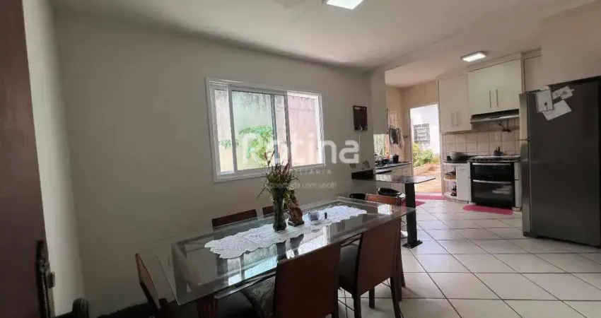 Casa à venda, 3 quartos, São Jorge - Uberlândia/MG - Rotina Imobiliária