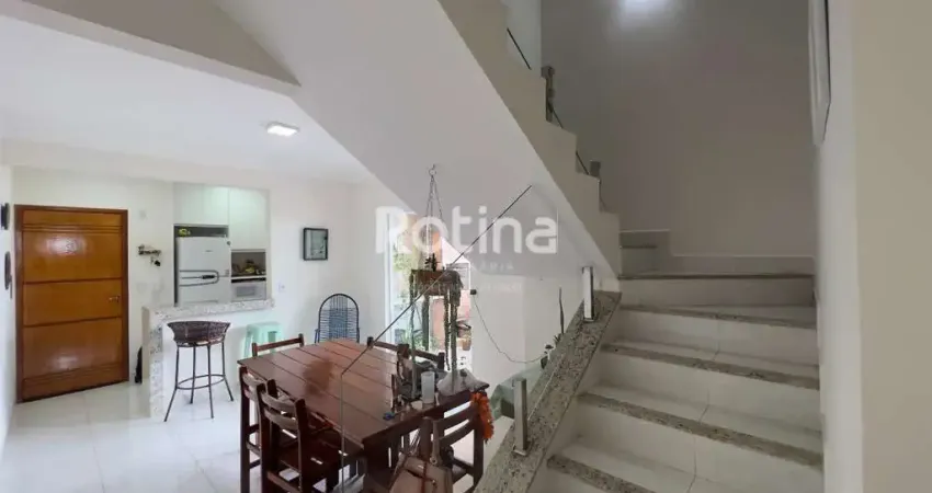 Apartamento à venda, 3 quartos, Presidente Roosevelt - Uberlândia/MG - Rotina Imobiliária