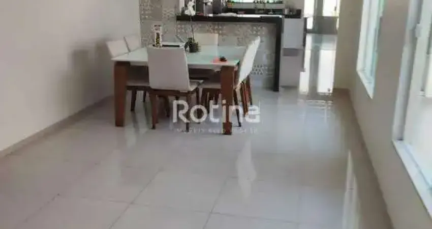 Casa à venda, 4 quartos, santa mônica - uberlândia/mg - rotina imobiliária