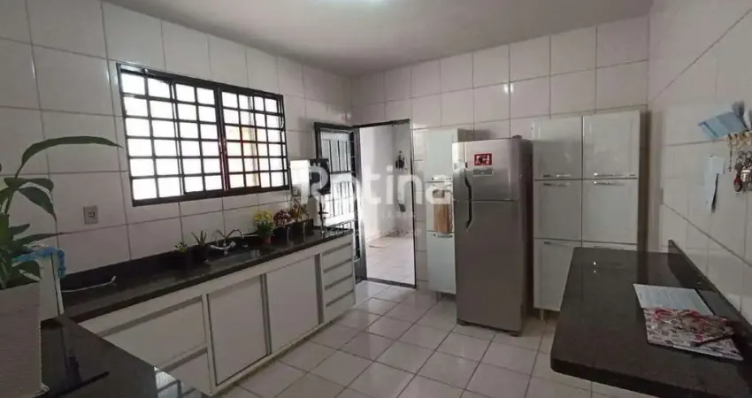 Casa à venda, 3 quartos, nossa senhora aparecida - uberlândia/mg - rotina imobiliária