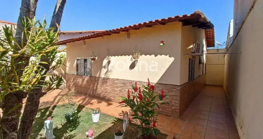Casa à venda, 3 quartos, Granada - Uberlândia/MG - Rotina Imobiliária