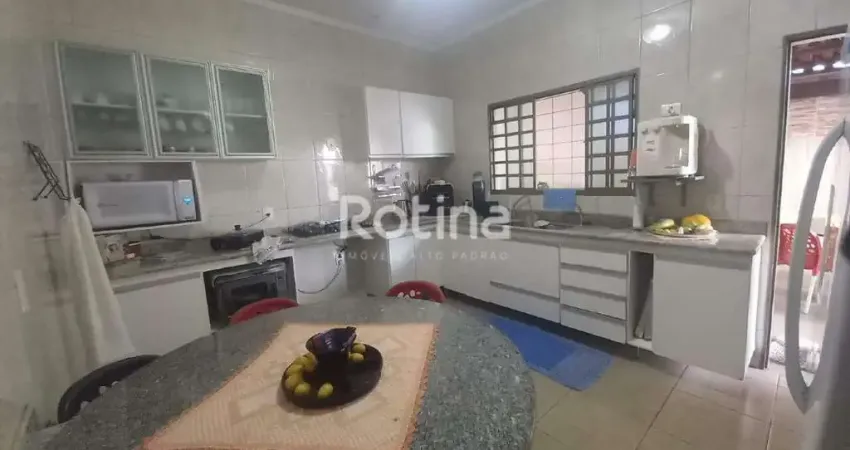 Casa à venda, 4 quartos, jardim karaíba - uberlândia/mg - rotina imobiliária