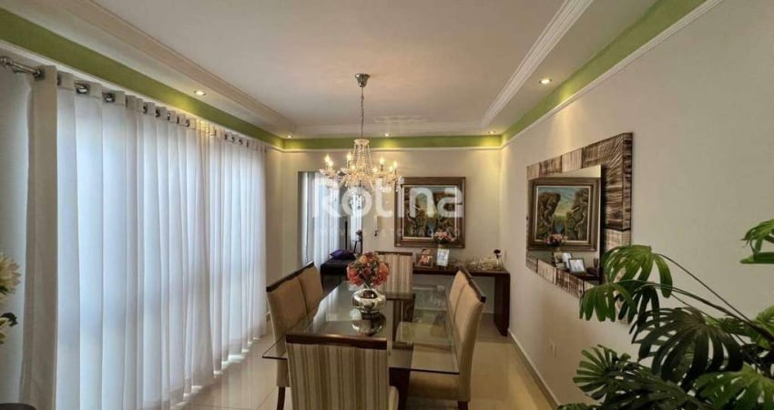 Casa à venda, 3 quartos, Segismundo Pereira - Uberlândia/MG - Rotina Imobiliária