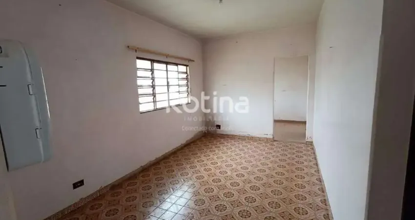 Casa à venda, 3 quartos, Fundinho - Uberlândia/MG - Rotina Imobiliária