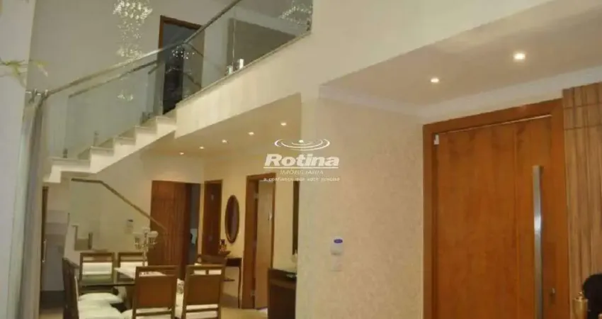 Casa com 3 quartos à venda na Rua Kuluene, --, Vigilato Pereira, Uberlândia