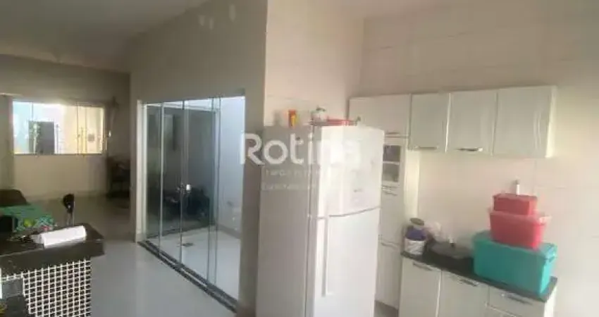 Casa à venda, 3 quartos, Planalto - Uberlândia/MG - Rotina Imobiliária