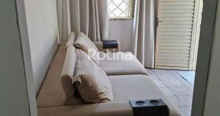 Casa à venda, 3 quartos, aclimação - uberlândia/mg - rotina imobiliária