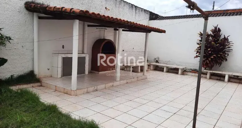 Casa à venda, 4 quartos, Fundinho - Uberlândia/MG - Rotina Imobiliária