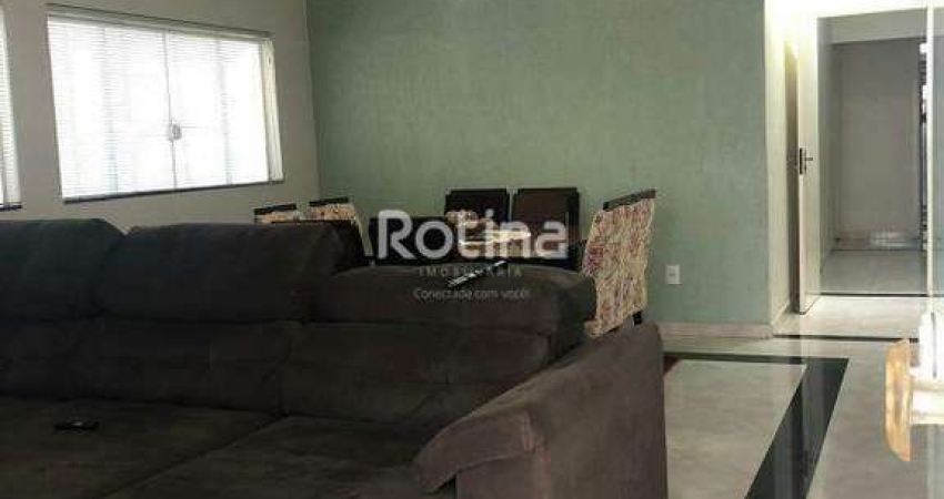 Casa à venda, 4 quartos, Jardim Inconfidência - Uberlândia/MG - Rotina Imobiliária
