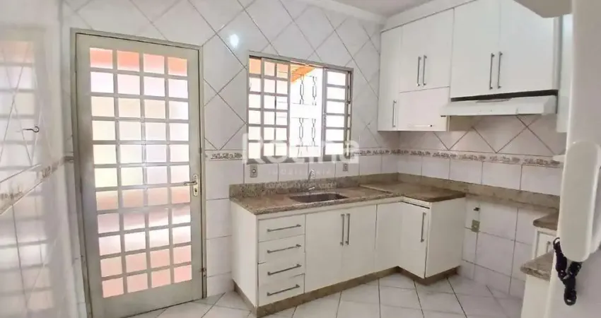 Casa à venda, 3 quartos, santa mônica - uberlândia/mg - rotina imobiliária