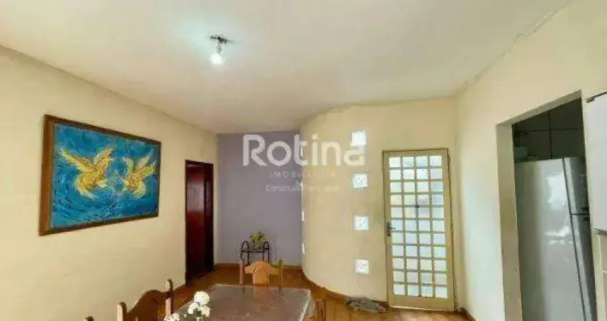 Casa á venda, 4 quartos, Nossa Senhora Aparecida - Uberlândia/MG - Rotina Imobiliária