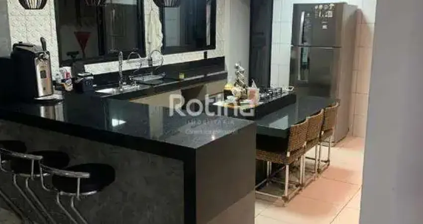 Casa à venda, 3 quartos, jardim karaíba - uberlândia/mg - rotina imobiliária