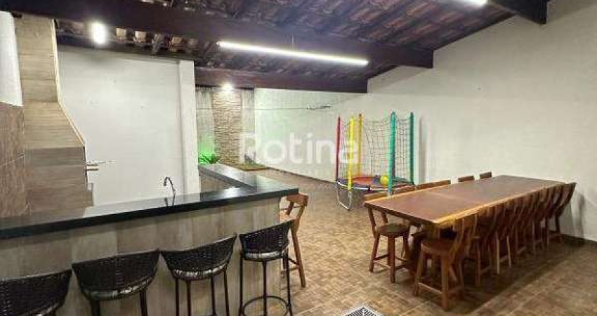 Casa à venda, 3 quartos, São Jorge - Uberlândia/MG - Rotina Imobiliária