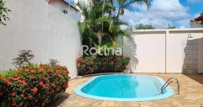 Casa à venda, 4 quartos, Jardim Karaíba - Uberlândia/MG - Rotina Imobiliária