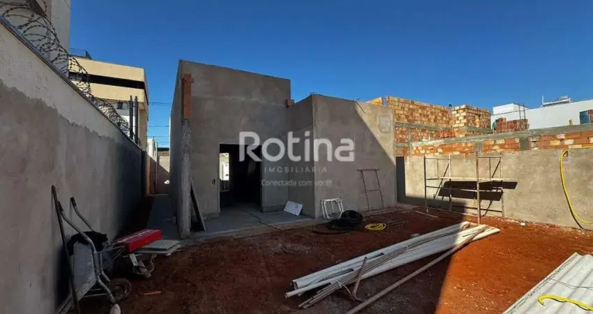 Casa à venda, 2 quartos, Novo Mundo - Uberlândia/MG - Rotina Imobiliária
