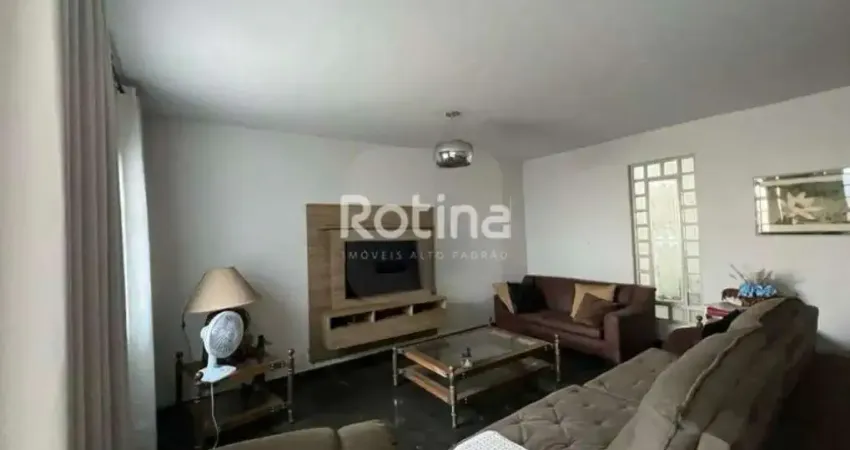 Casa à venda, 4 quartos, fundinho - uberlândia/mg - rotina imobiliária