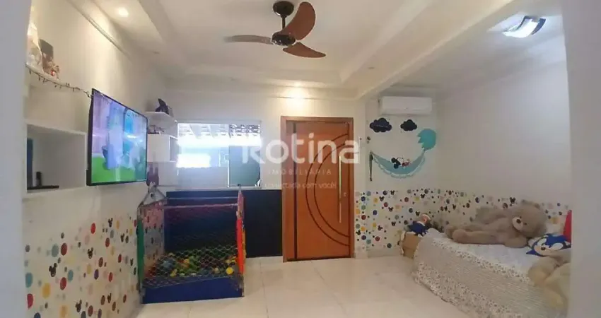 Casa à venda, 3 quartos, santa mônica - uberlândia/mg - rotina imobiliária