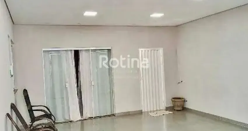 Casa à venda, 3 quartos, alto umuarama - uberlândia/mg - rotina imobiliária