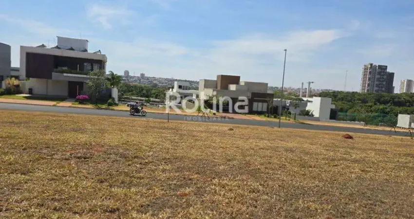 Terreno à venda na Avenida Floriano Peixoto, --, Granja Marileusa, Uberlândia