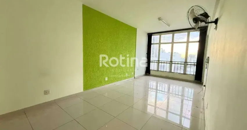 Sala comercial à venda na Avenida Floriano Peixoto, --, Centro, Uberlândia