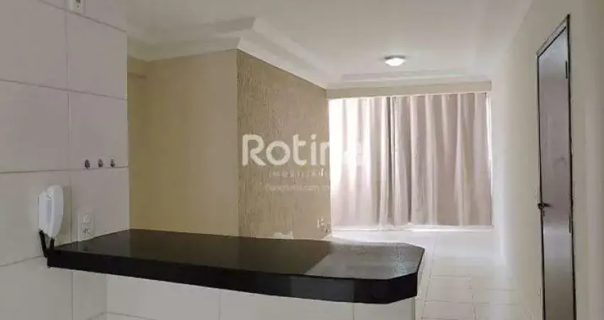 Apartamento com 3 quartos à venda na Rua Acre, --, Umuarama, Uberlândia