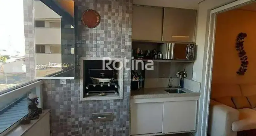 Apartamento com 3 quartos à venda na Rua Nordau Gonçalves Melo, --, Santa Mônica, Uberlândia