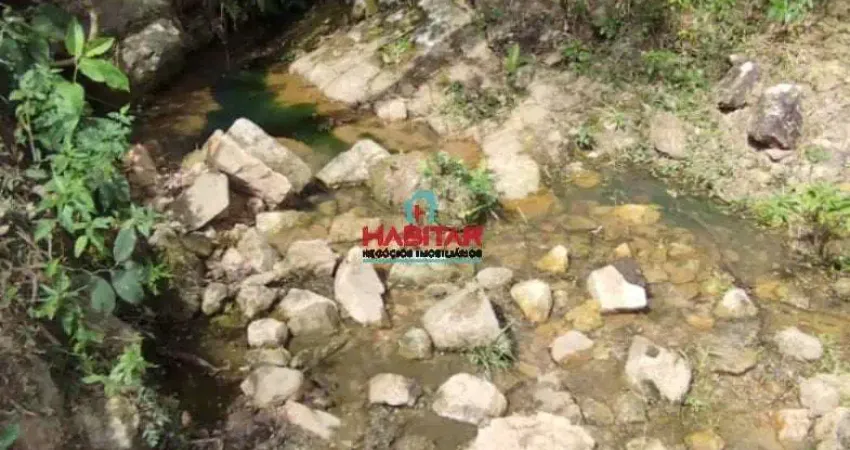 Lindo sítio em Itaguara com escritura e registro, minha de água, vista maravilhosa...