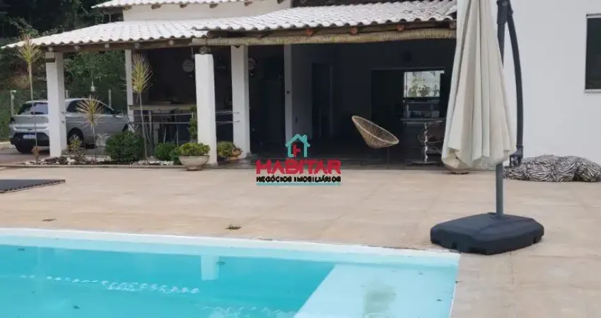 Linda casa em condomínio fechado Residencial Mirante  localizado em Igarapé/MG, com a área de 1000 m²