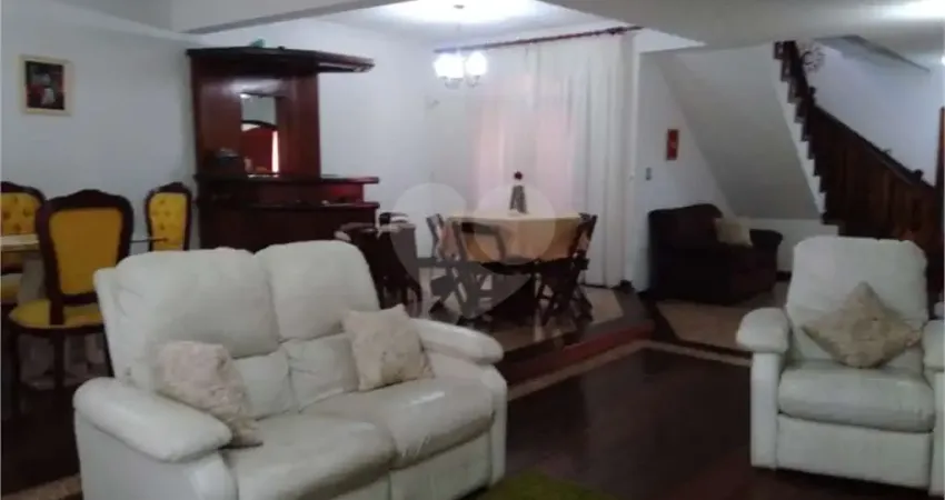 Casa com 5 quartos à venda na Rua Dona Benedita, --, Vila Rosália, Guarulhos