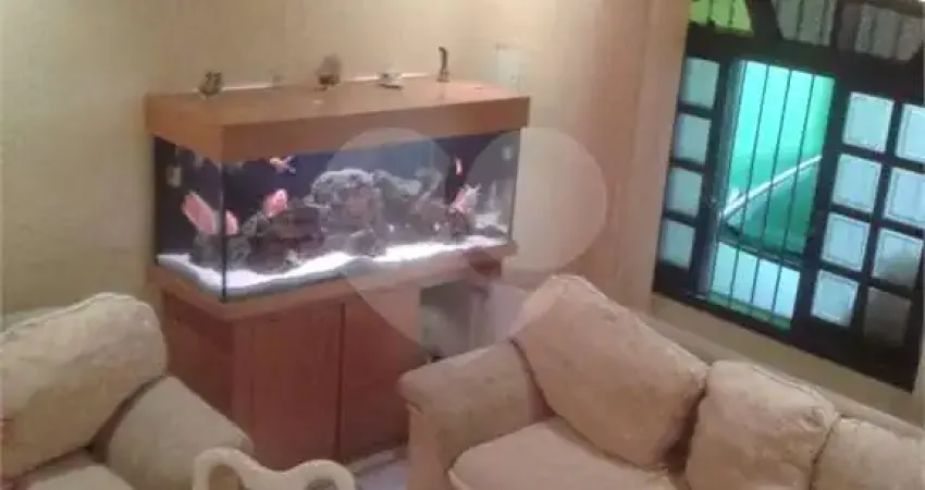 Casa com 3 quartos à venda na Travessa Caibi, --, Vila Rosália, Guarulhos