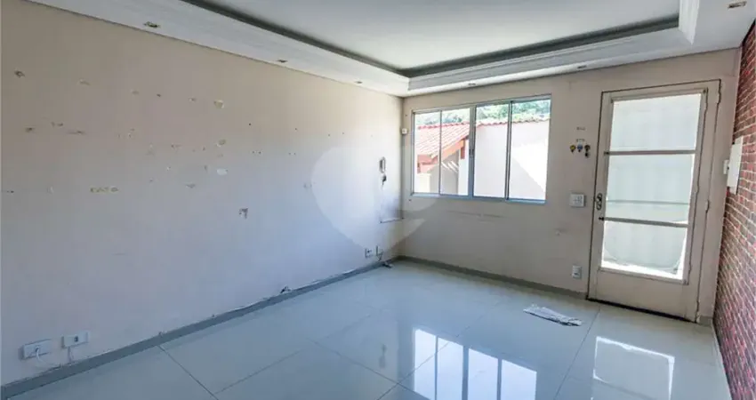 Condomínio com 2 quartos à venda em Vila Mazzei - SP