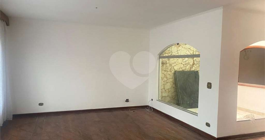 Casa com 4 quartos à venda na Rua Pirapozinho, --, Vila Rosália, Guarulhos