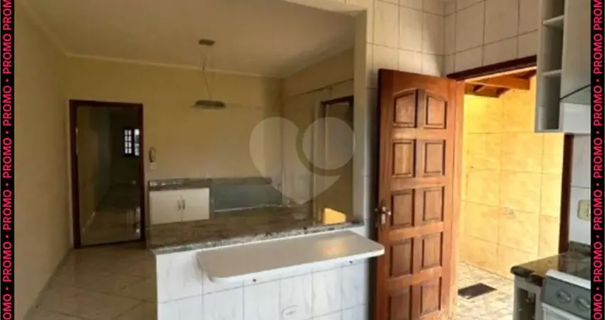 Casa com 3 quartos à venda na Rua Quilombo, --, Jardim Santa Cecília, Guarulhos