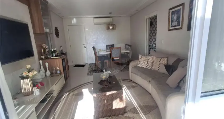 Apartamento à venda com 4 quartos, sendo 2 suítes, no condomínio Cidade Maia - Jardim, Guarulhos - SP