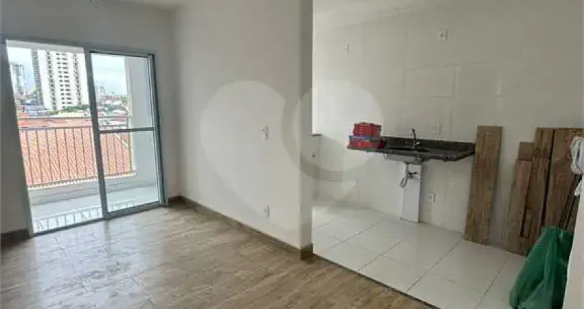Apartamento para alugar com 2 quartos no condomínio Residencial Dos Lagos, Guarulhos - SP