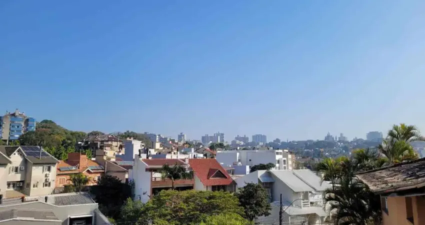 Casa com 3 quartos à venda na Avenida José Gertum, Chácara das Pedras, Porto Alegre