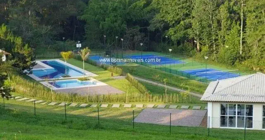 Excelente terreno de 1000m² à venda no Condomínio Terra Caxambú - Área alta do condomínio