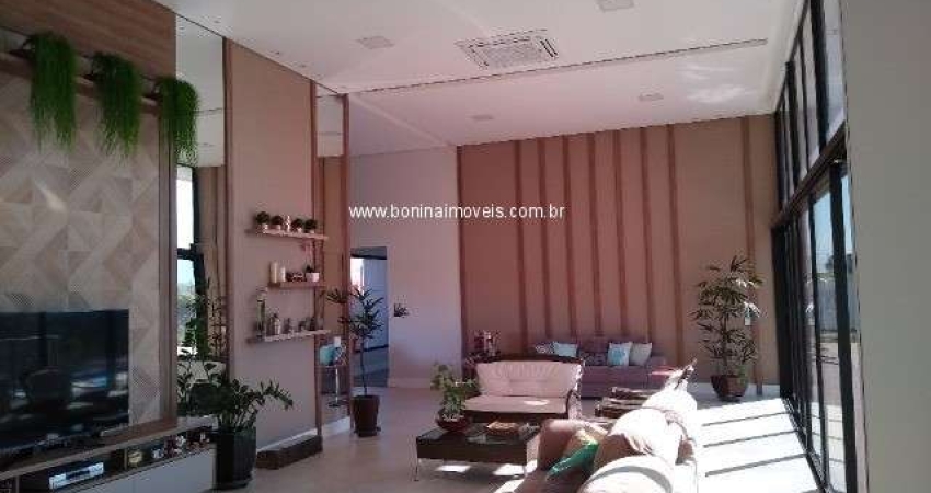 Linda casa térrea no condomínio Terras da Alvorada Jundiaí