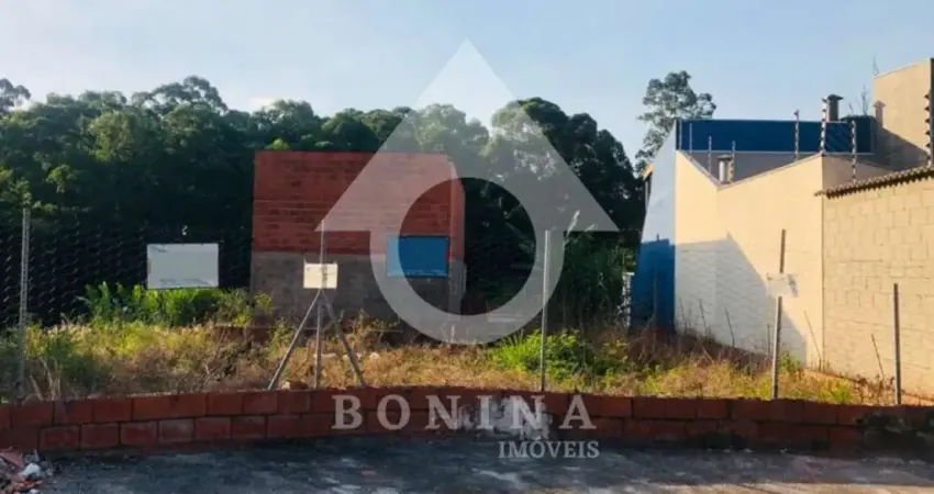 Terreno à venda na parte alta do Residencial Santa Giovana