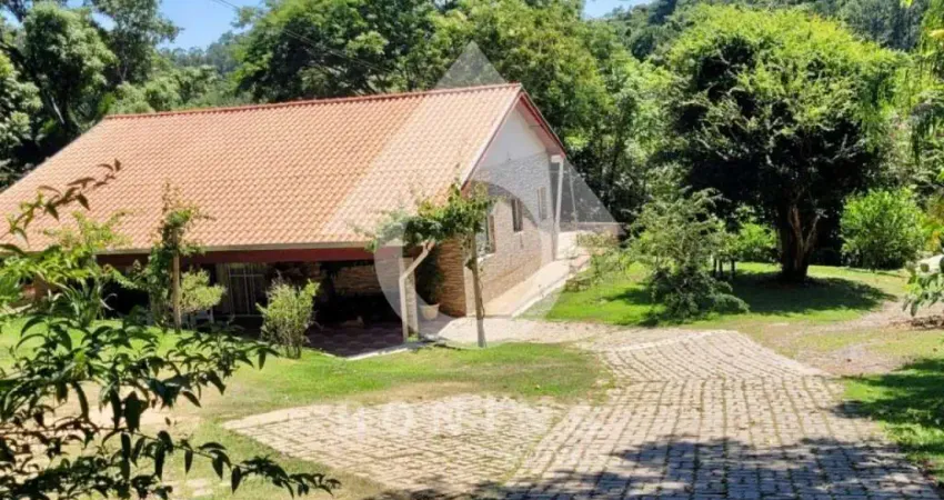 Oportunidade Única: Chácara com 5 Mil m² para Uso Residencial ou Comercial em Jundiaí!
