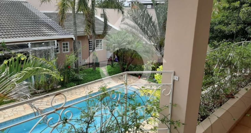 Casa à venda no Condomínio Portal do Paraíso com piscina aquecida e 4 suítes em Jundiaí!