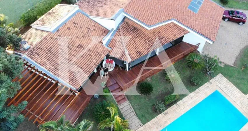 Chácara de luxo em condomínio: 3 quartos, 3 suítes, 5 banheiros, 8 vagas e 350m² construídos em Lagos de Shanadu, Indaiatuba-SP!