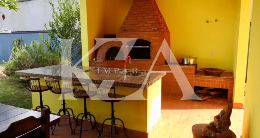 Casa em Condomínio para Locação em Jundiaí-SP, Bairro Medeiros: 3 quartos, 2 suítes, 4 banheiros, 3 vagas, 800m².