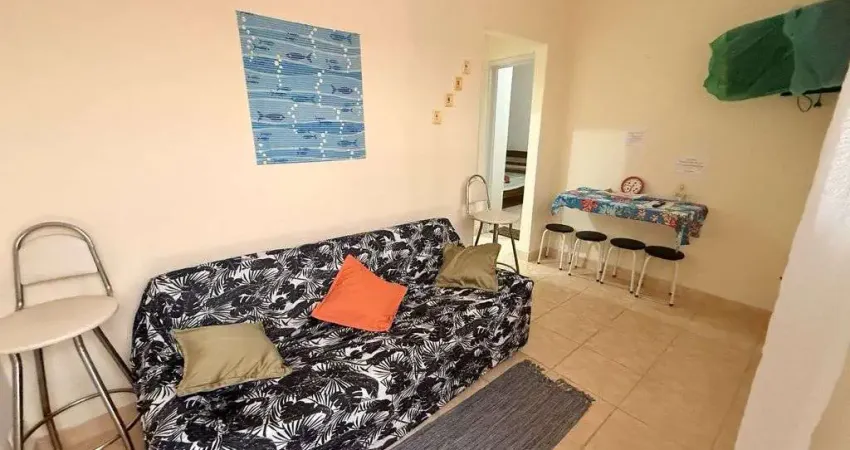 Apto para locação no canto do forte - 1 dormitório térreo com vaga demarcada.