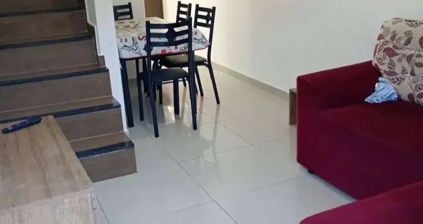 Sobrado de condominio, caiçara - 2 dorm - 200 metros da praia - r$290 mil